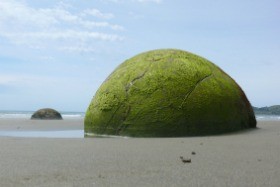 Moeraki Boulders